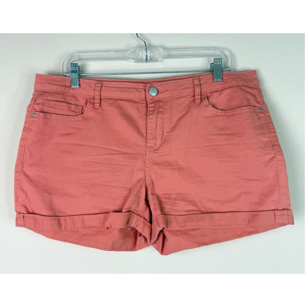 Lauren Conrad Women's Casual Cuffed Shorts Pink Size 12 Beach Summer